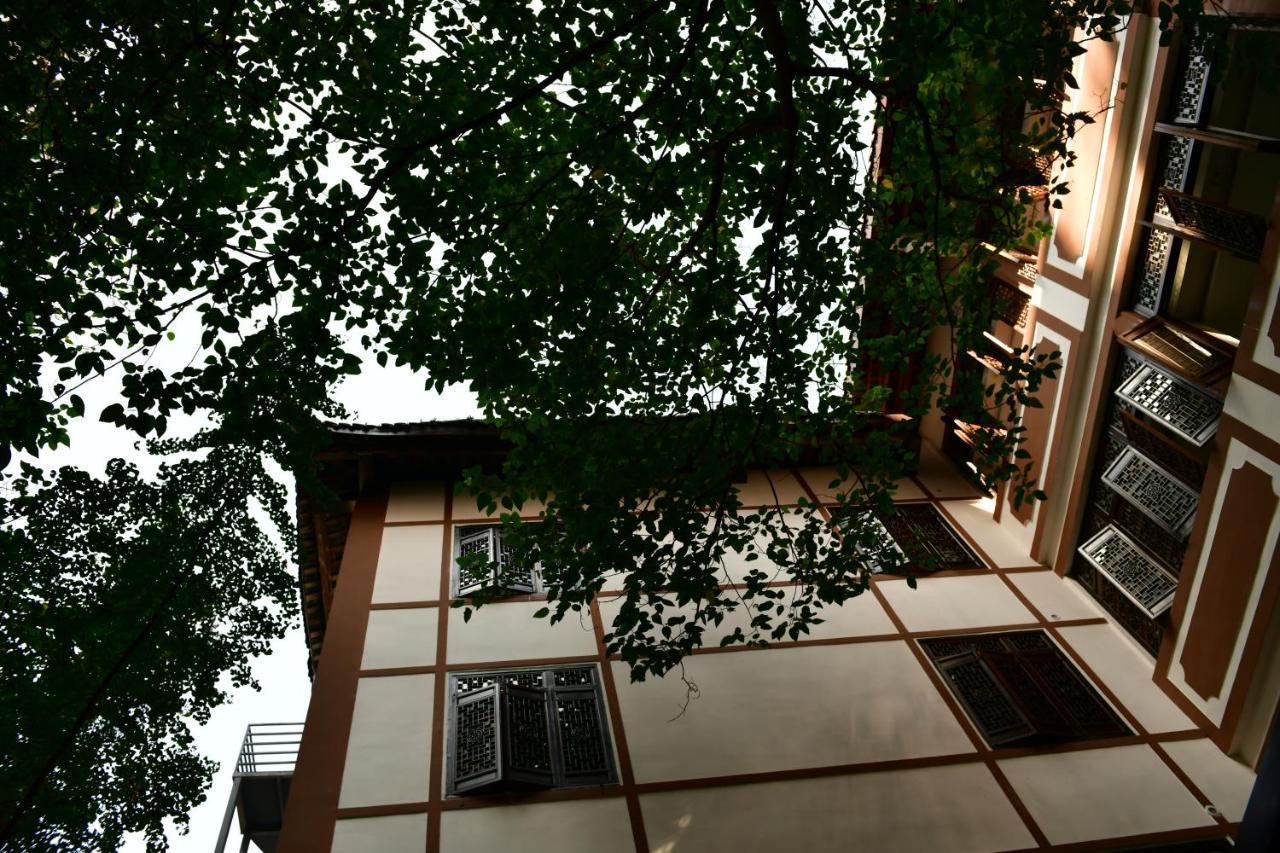 Xishu Garden Inn - Travel Agency Service - Car Rent Service - English Speaking Chengdu Bagian luar foto