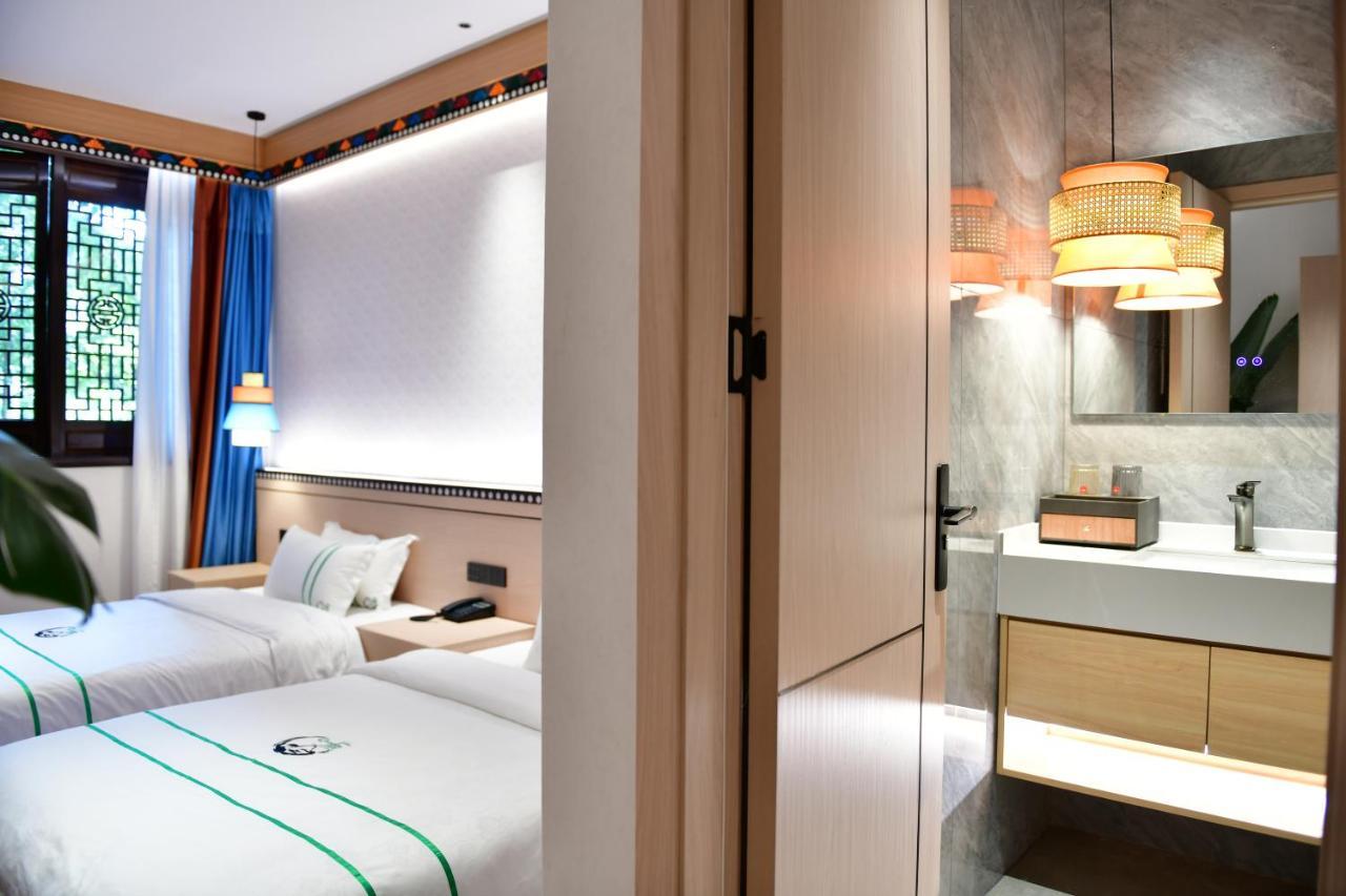 Xishu Garden Inn - Travel Agency Service - Car Rent Service - English Speaking Chengdu Bagian luar foto