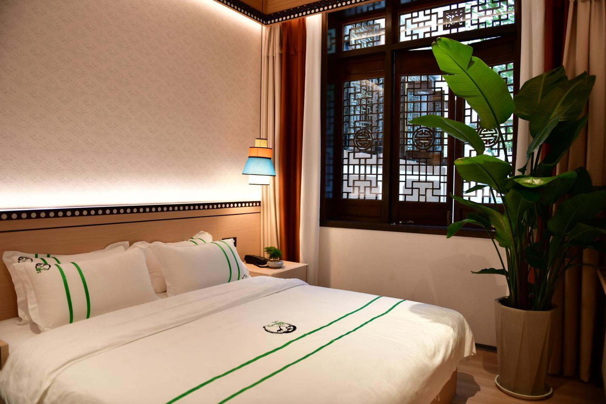 Xishu Garden Inn - Travel Agency Service - Car Rent Service - English Speaking Chengdu Bagian luar foto